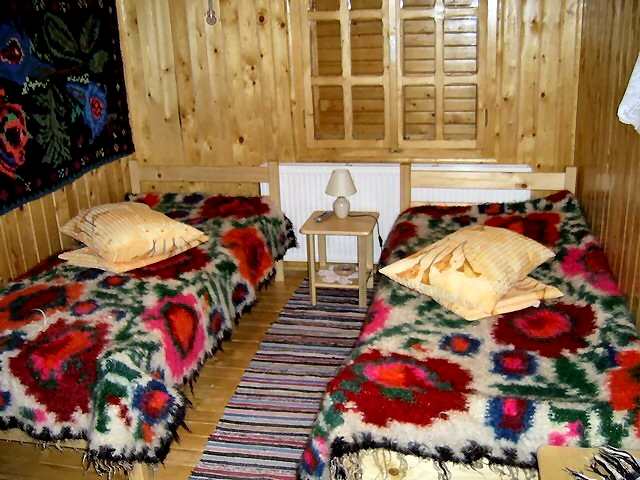Cazare in Maramures - PENSIUNEA DUMBRAVA MINUNATA - Vadu Izei