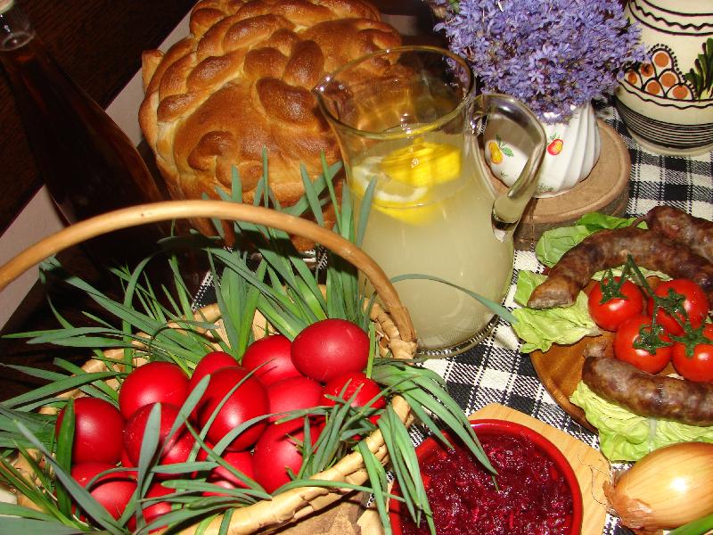 Cazare in Maramures - PENSIUNEA LA URSANU - Calinesti