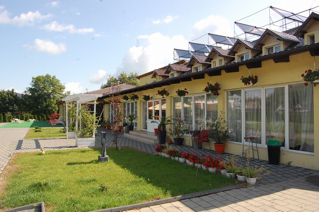 Cazare in Maramures - PENSIUNEA VADUL IZEI - Vadu Izei